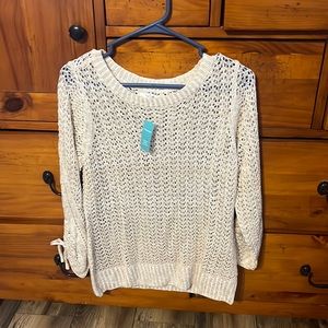 Maurices size M, New with tags, sweater